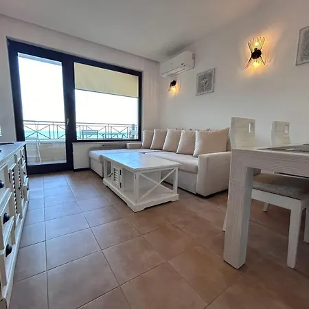 Golden Sands - Sirena 6a Apartmán *